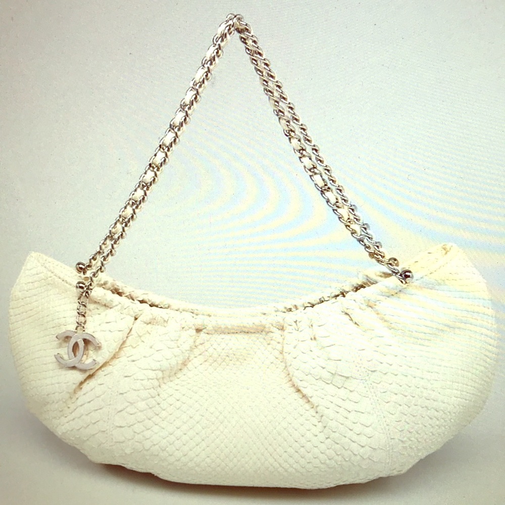 Chanel Off-White Python-skin petite bag